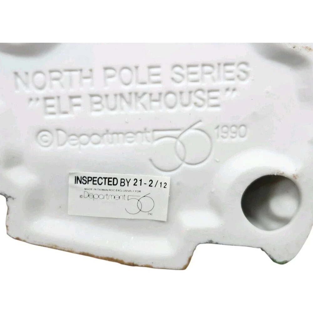Dept 56 North Pole Series Elfin Bunkhouse Porcelain Village Vintage 90 #5601-4